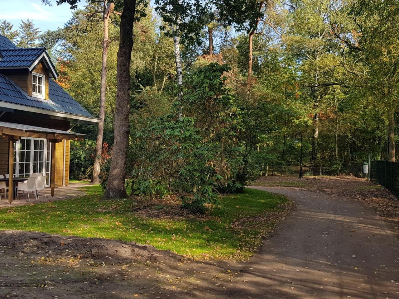 Beautiful House On The Edge Of The Forest Villa Hoenderloo Exterior photo